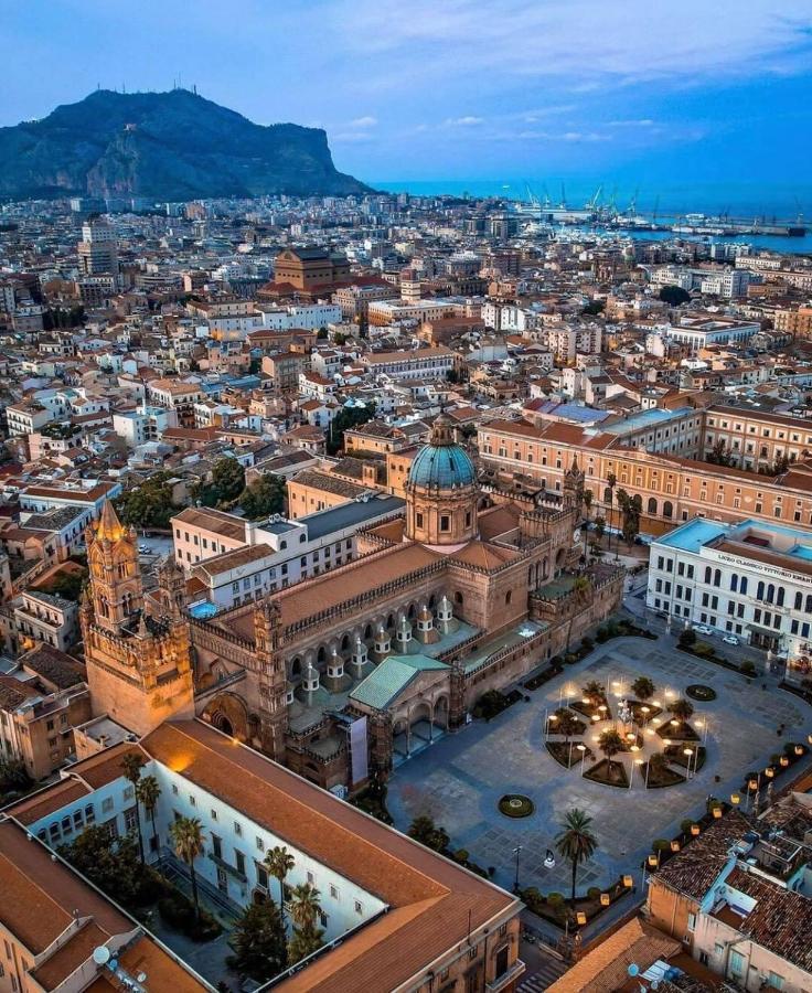 Antico Vicolo Della Cattedrale Apartment Palermo Exterior photo